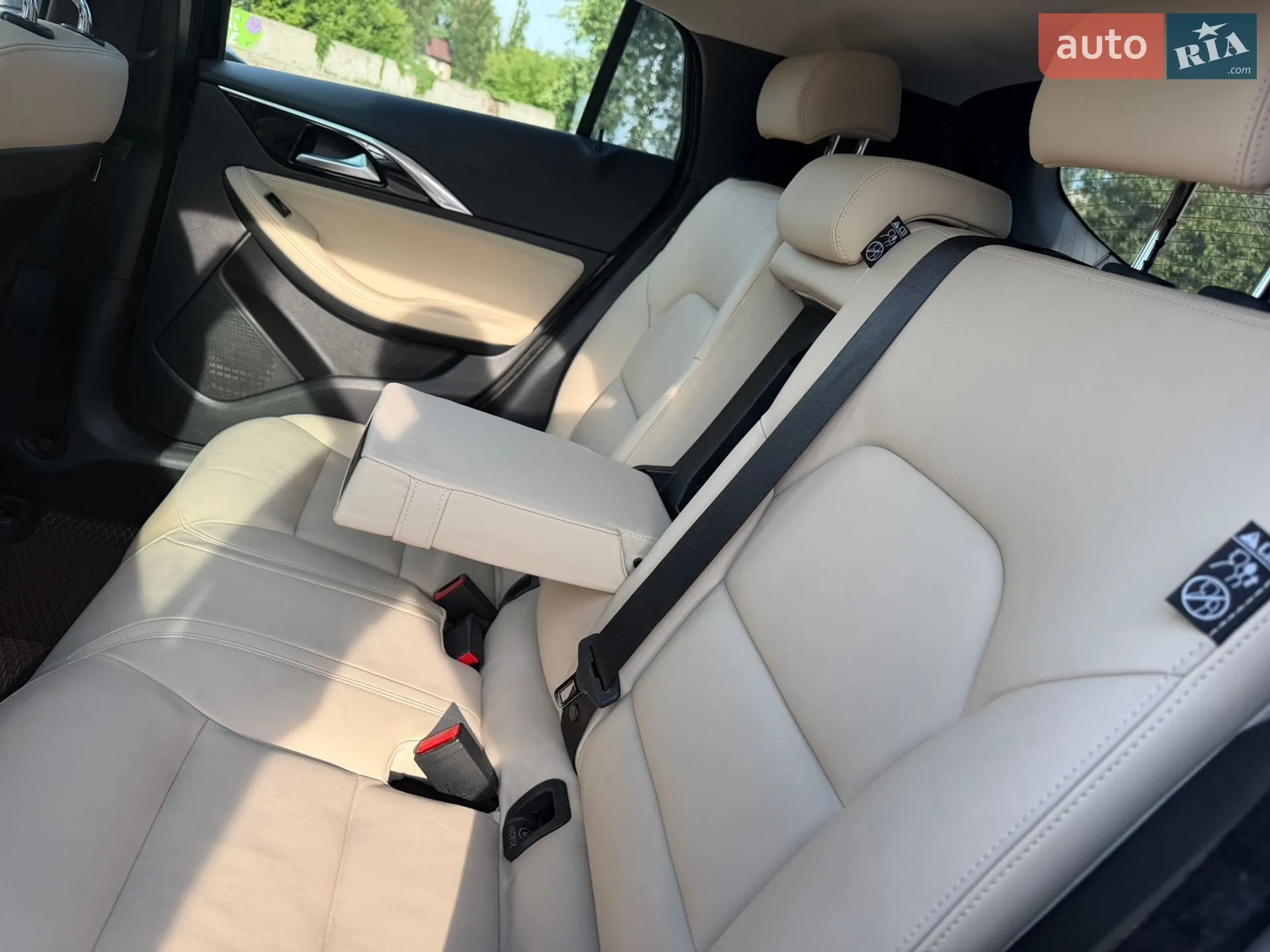 2017 Infiniti QX30 - мініатюра 17