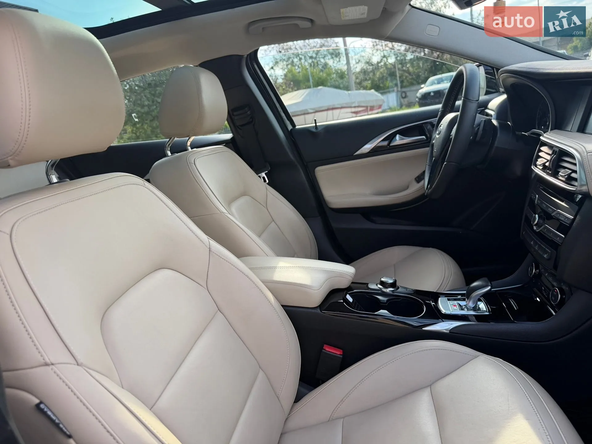 2017 Infiniti QX30 - мініатюра 23