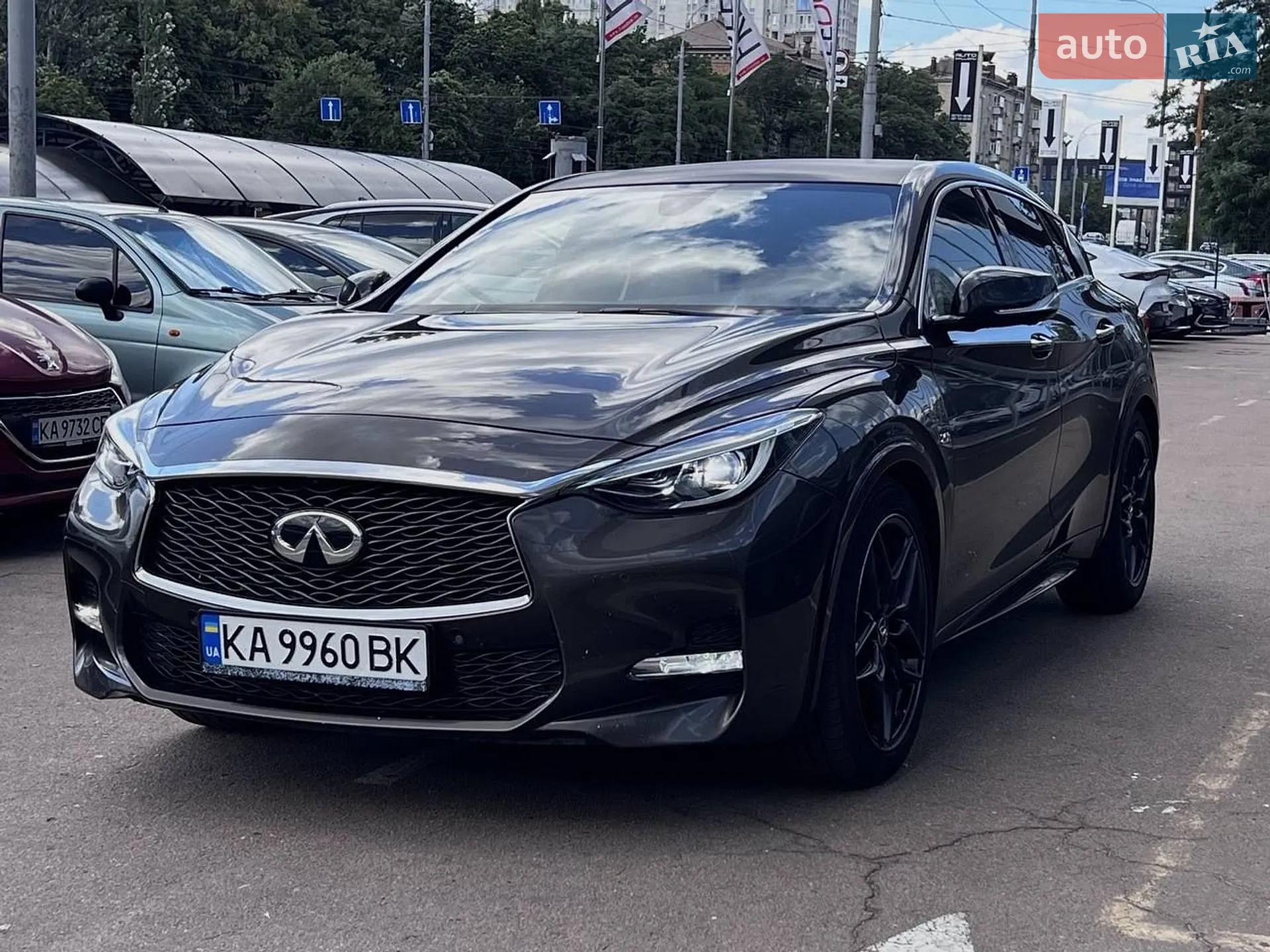 2017 Infiniti QX30 - мініатюра 2