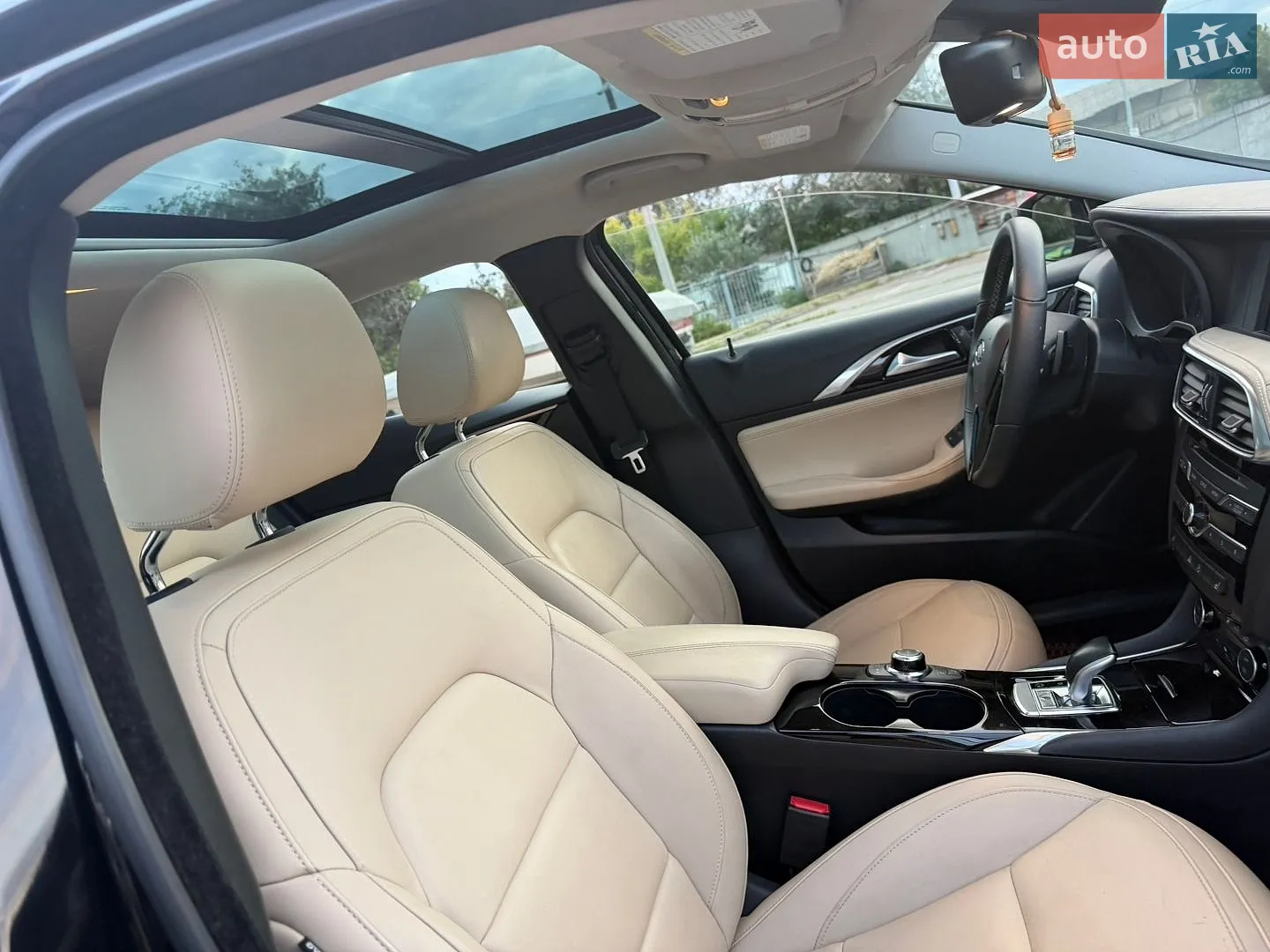 2017 Infiniti QX30 - мініатюра 30