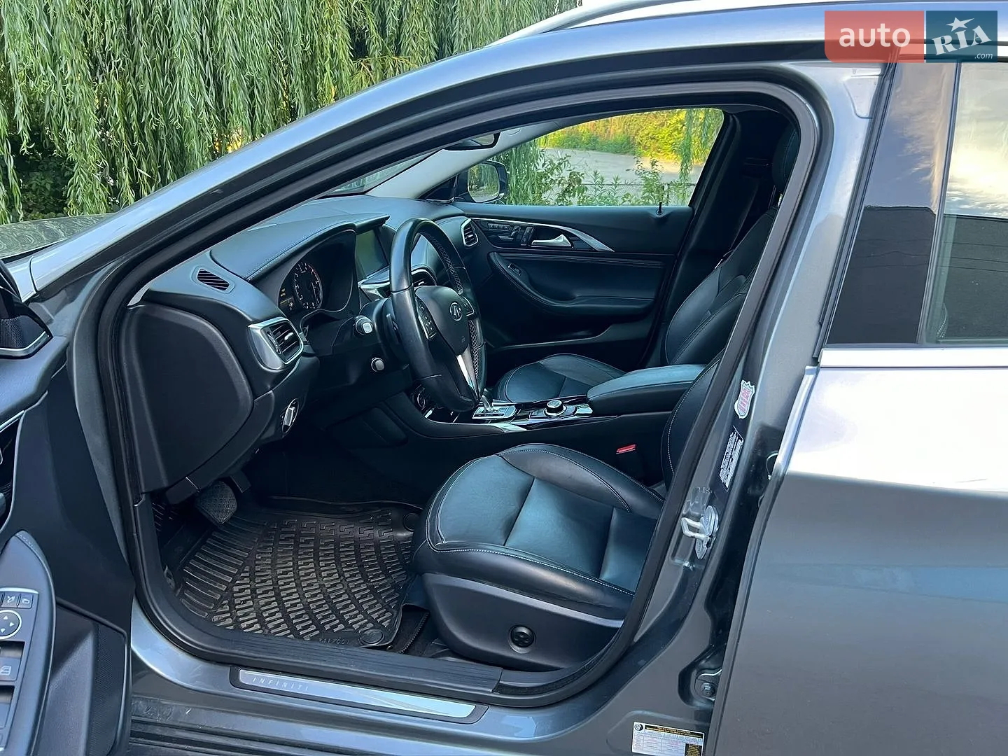 2016 Infiniti QX30 - мініатюра 15