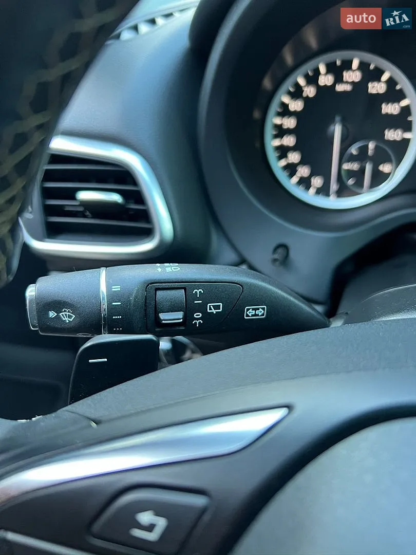 2016 Infiniti QX30 - мініатюра 38