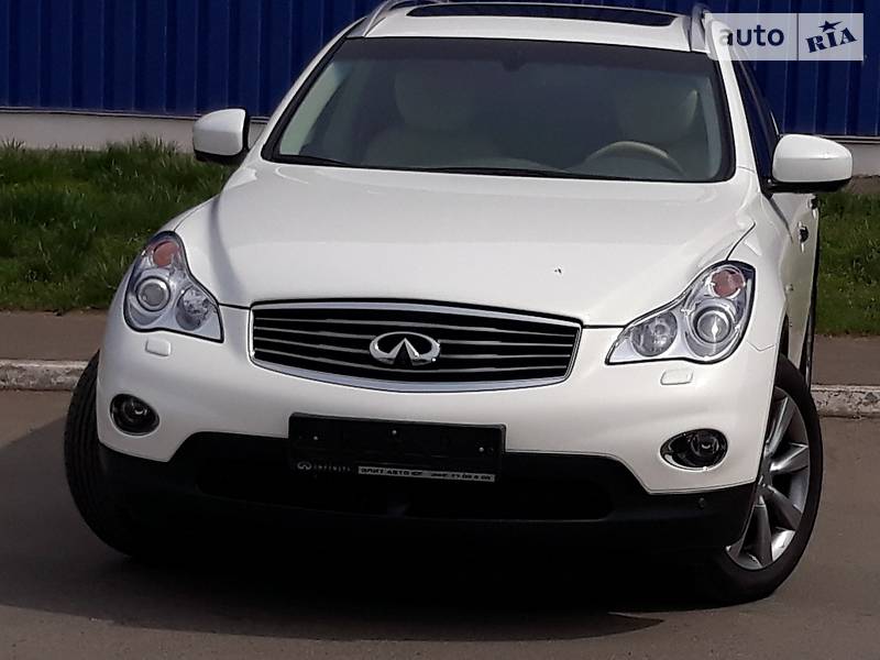 Infiniti QX50 2014 года