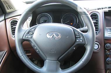 Внедорожник / Кроссовер Infiniti QX50 2015 в Харькове