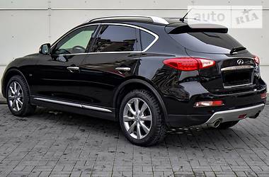 Внедорожник / Кроссовер Infiniti QX50 2016 в Одессе