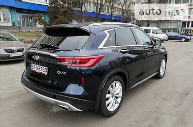 Позашляховик / Кросовер Infiniti QX50 2018 в 