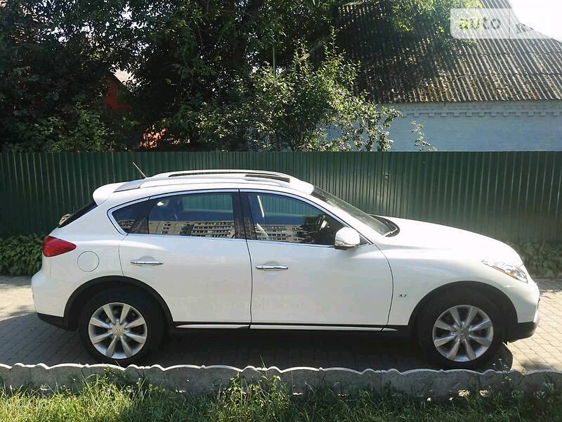 Позашляховик / Кросовер Infiniti QX50 2016 в Білій Церкві