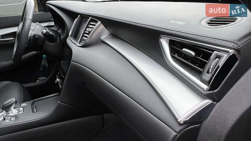 Внедорожник / Кроссовер Infiniti QX50 2020 в Новомосковске