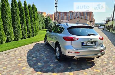 Позашляховик / Кросовер Infiniti QX50 2016 в Дніпрі