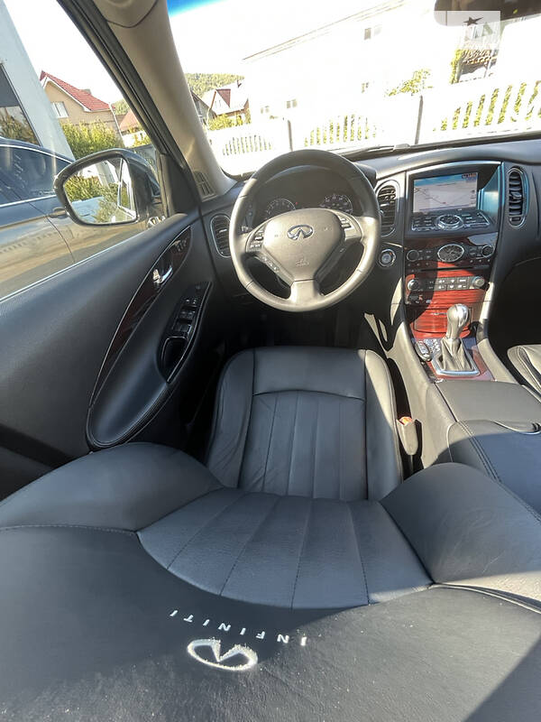 Позашляховик / Кросовер Infiniti QX50 2013 в Борисполі