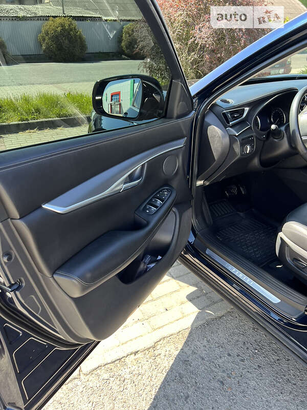 Внедорожник / Кроссовер Infiniti QX50 2018 в Ужгороде