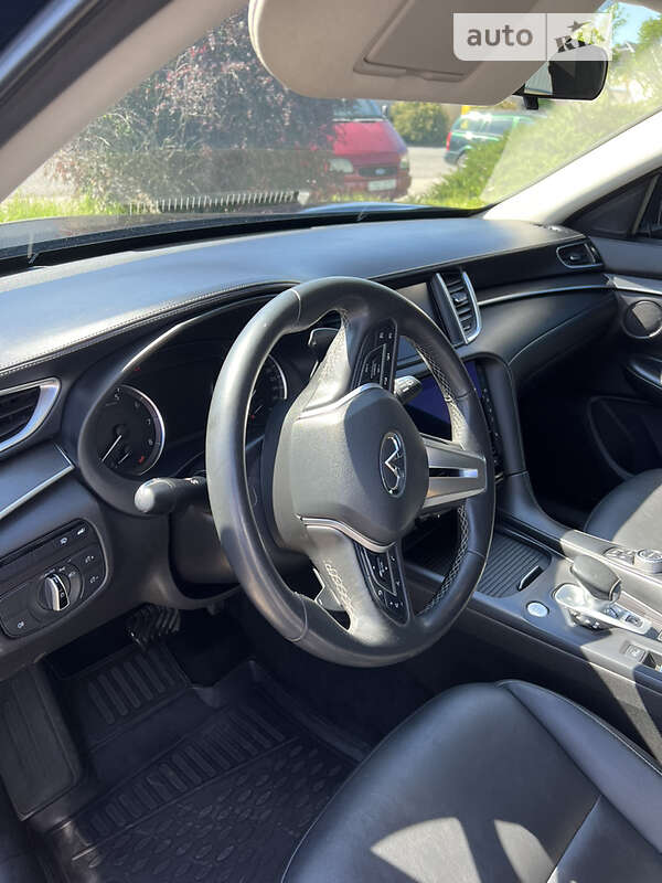 Внедорожник / Кроссовер Infiniti QX50 2018 в Ужгороде