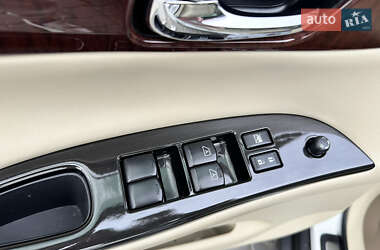 Позашляховик / Кросовер Infiniti QX50 2015 в 