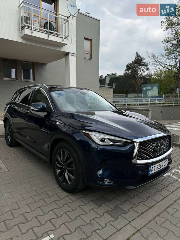 Позашляховик / Кросовер Infiniti QX50 2021 в 