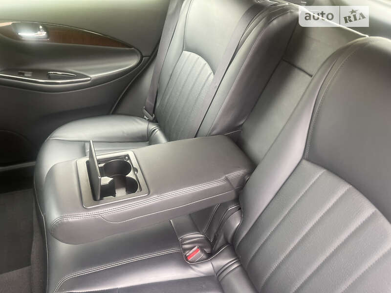 Внедорожник / Кроссовер Infiniti QX50 2017 в Белой Церкви