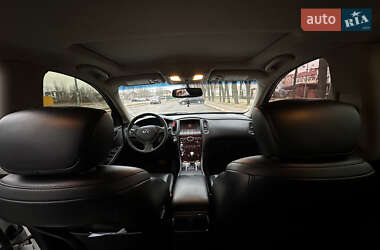 Внедорожник / Кроссовер Infiniti QX50 2015 в 