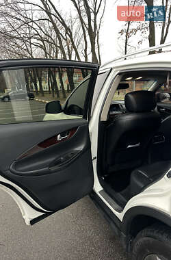 Внедорожник / Кроссовер Infiniti QX50 2015 в 