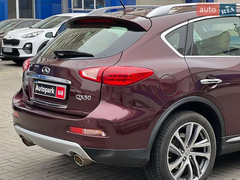 Внедорожник / Кроссовер Infiniti QX50 2016 в Одессе