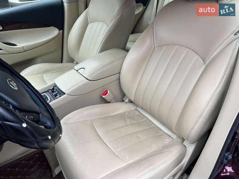 Внедорожник / Кроссовер Infiniti QX50 2016 в Одессе