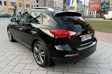 Внедорожник / Кроссовер Infiniti QX50 2014 в Львове