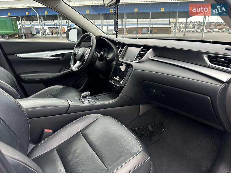 Внедорожник / Кроссовер Infiniti QX50 2018 в Одессе