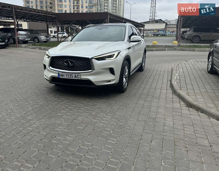 Внедорожник / Кроссовер Infiniti QX50 2018 в 