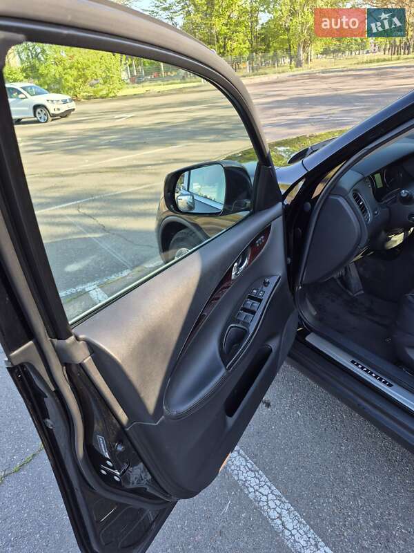 Позашляховик / Кросовер Infiniti QX50 2017 в Миколаєві