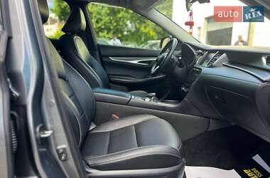 Внедорожник / Кроссовер Infiniti QX50 2019 в 