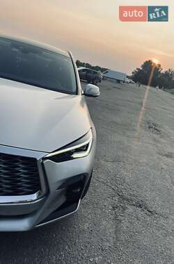 Позашляховик / Кросовер Infiniti QX50 2021 в 