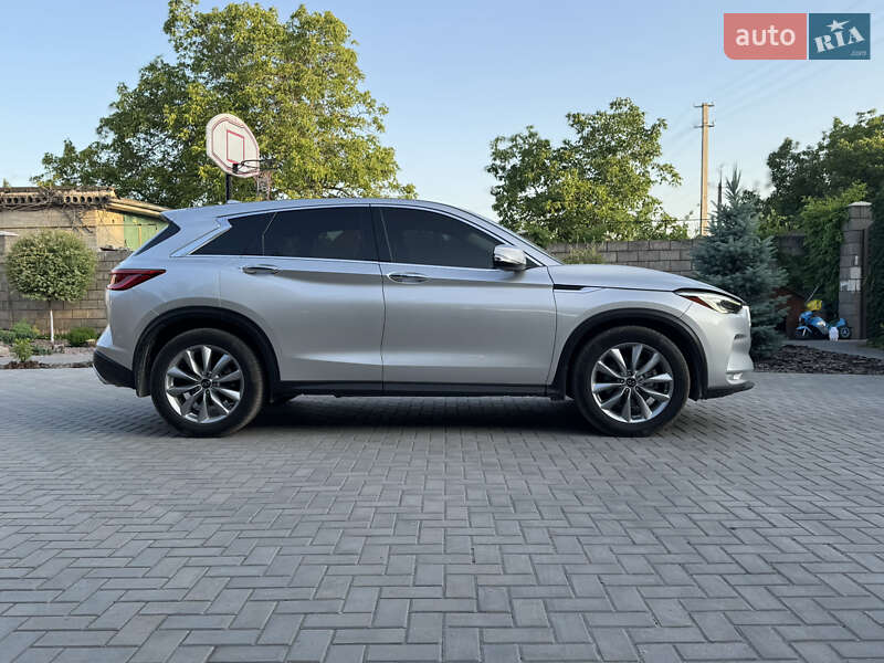Позашляховик / Кросовер Infiniti QX50 2020 в Кам'янському