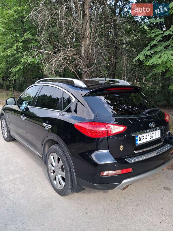 Внедорожник / Кроссовер Infiniti QX50 2017 в Запорожье