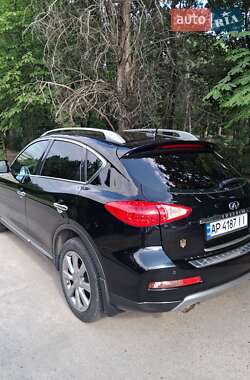 Внедорожник / Кроссовер Infiniti QX50 2017 в 