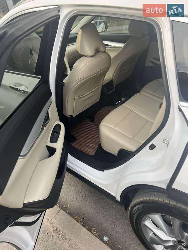 Внедорожник / Кроссовер Infiniti QX50 2020 в Черновцах