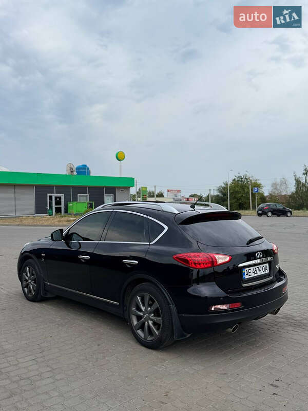 Внедорожник / Кроссовер Infiniti QX50 2013 в Новомосковске