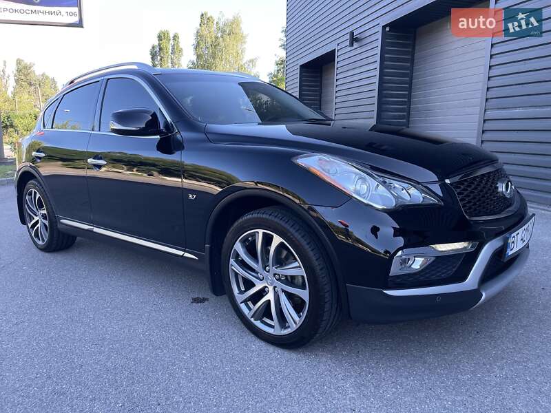 Позашляховик / Кросовер Infiniti QX50 2016 в Харкові