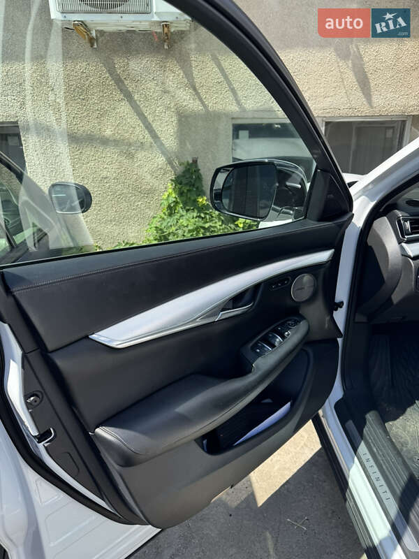 Внедорожник / Кроссовер Infiniti QX50 2018 в Одессе