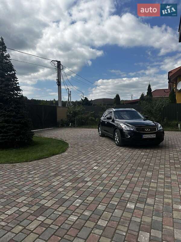Внедорожник / Кроссовер Infiniti QX50 2014 в Житомире