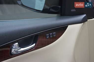Внедорожник / Кроссовер Infiniti QX50 2016 в 
