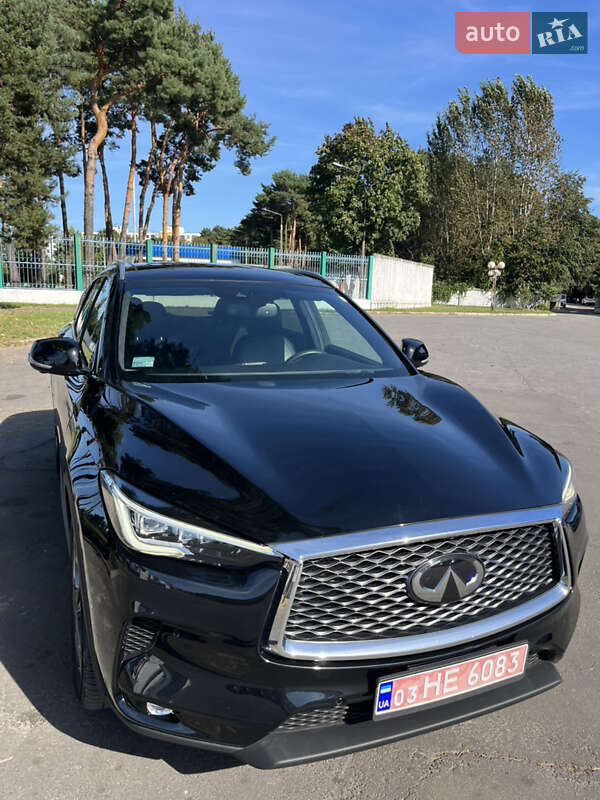 Внедорожник / Кроссовер Infiniti QX50 2019 в Вараше