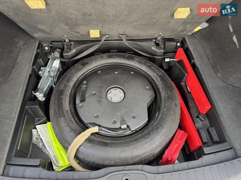 Внедорожник / Кроссовер Infiniti QX50 2016 в Запорожье