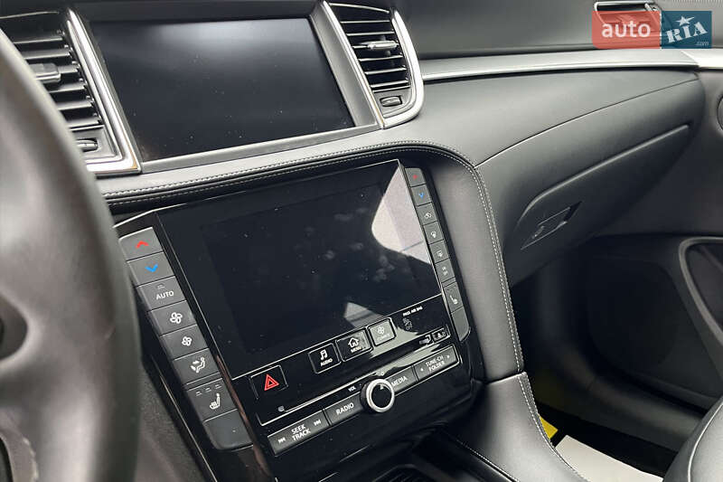 Внедорожник / Кроссовер Infiniti QX50 2021 в Стрые