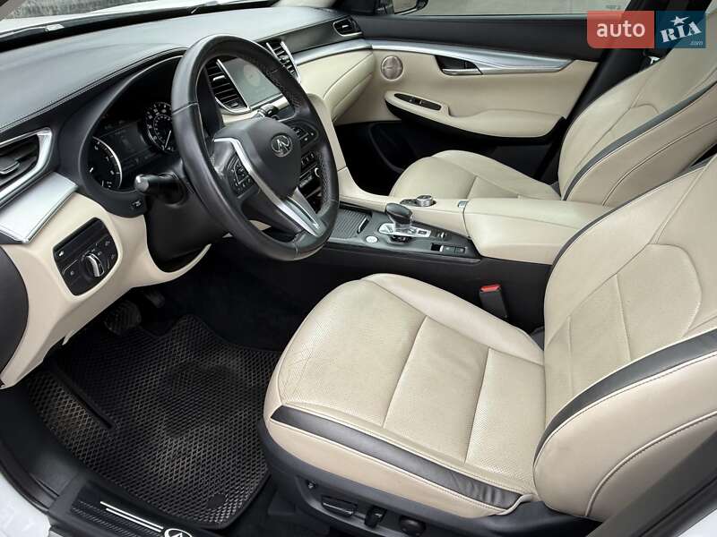 Внедорожник / Кроссовер Infiniti QX50 2018 в Киеве