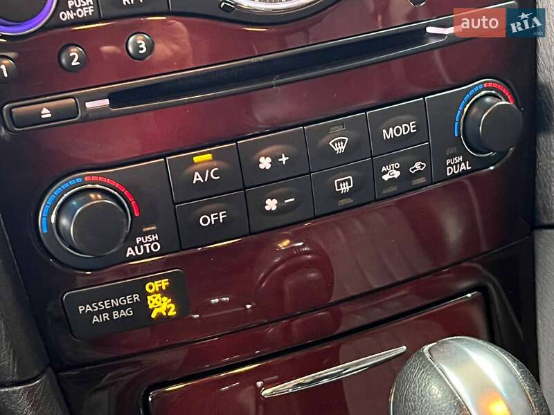 Позашляховик / Кросовер Infiniti QX50 2016 в Одесі