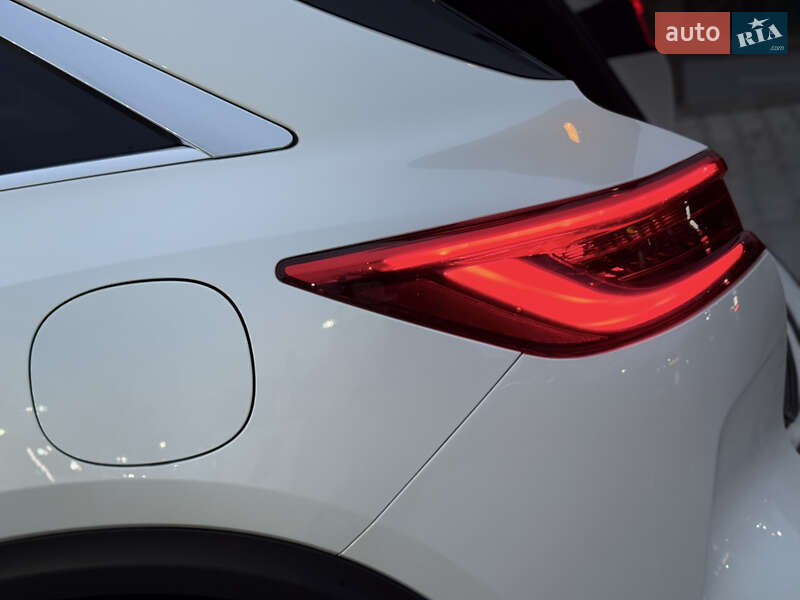 Внедорожник / Кроссовер Infiniti QX50 2020 в Черновцах