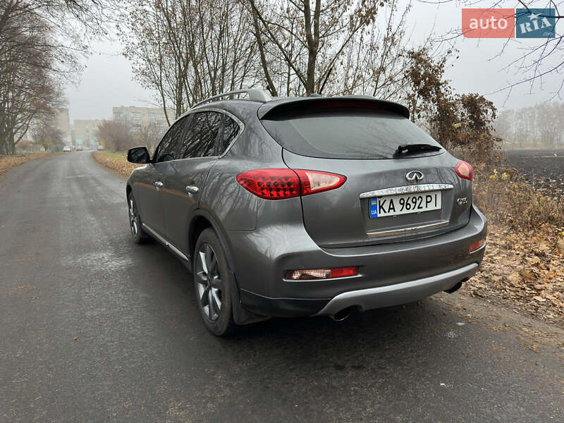 Внедорожник / Кроссовер Infiniti QX50 2017 в Краснограде фото 13 Внедорожник / Кроссовер Infiniti QX50 2017 в Краснограде