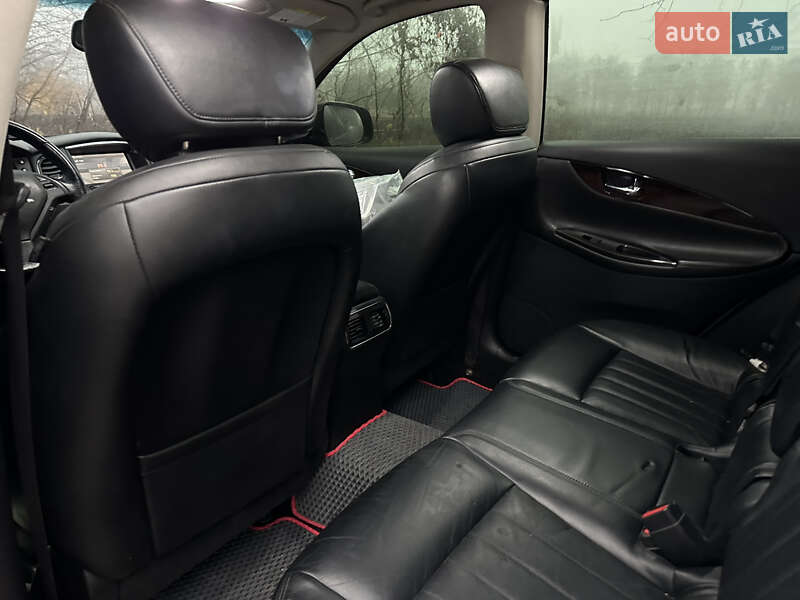 Внедорожник / Кроссовер Infiniti QX50 2017 в Краснограде фото 30 Внедорожник / Кроссовер Infiniti QX50 2017 в Краснограде