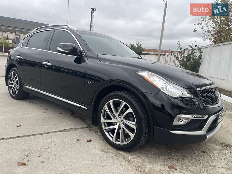 Позашляховик / Кросовер Infiniti QX50 2016 в Харкові