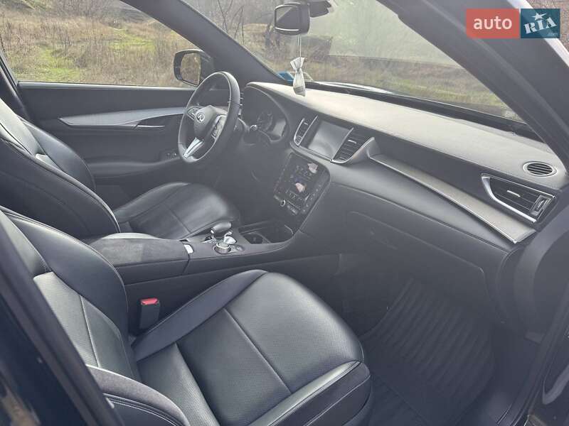 Внедорожник / Кроссовер Infiniti QX50 2018 в Корсуне-Шевченковском