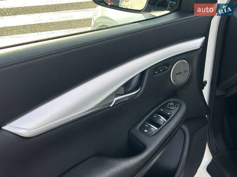 Внедорожник / Кроссовер Infiniti QX50 2019 в Одессе