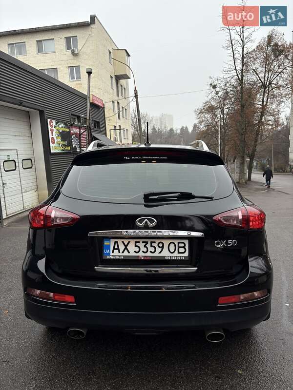 Позашляховик / Кросовер Infiniti QX50 2017 в Харкові